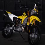 Suzuki 「DR-Z RALLY 4S」泰國首發！拉力塔＋Öhlins 懸吊加持，2026 曼谷車展亮相