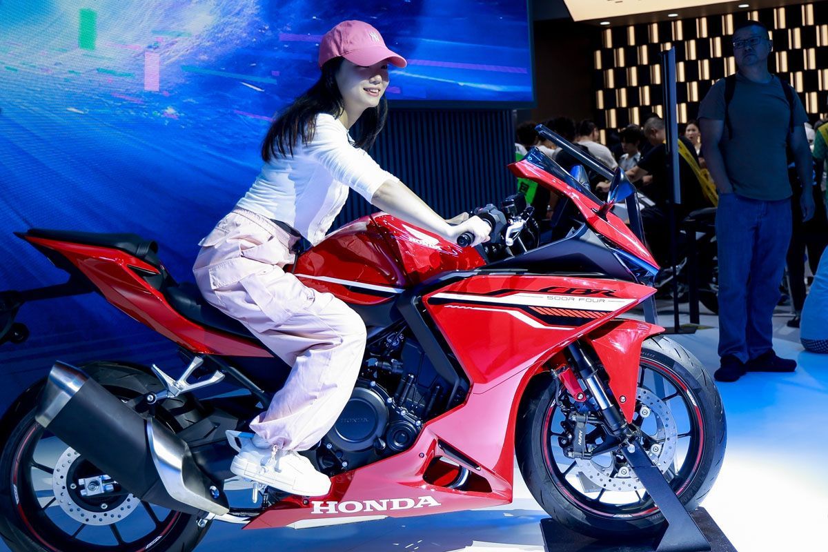 【獨家再錄】Honda CBR500R FOUR 實車解析:並列四缸全整流罩跑車,騎姿與座高著地性深度評測