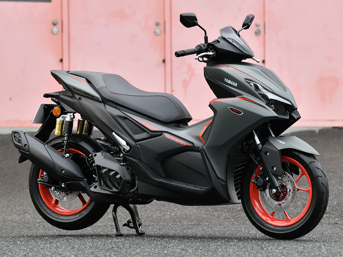 【独家解析】2026 YAMAHA AEROX 155 大阪摩托车展发表！搭载 YECVT 的 Turbo 运动速克达，规格与亮点一次看