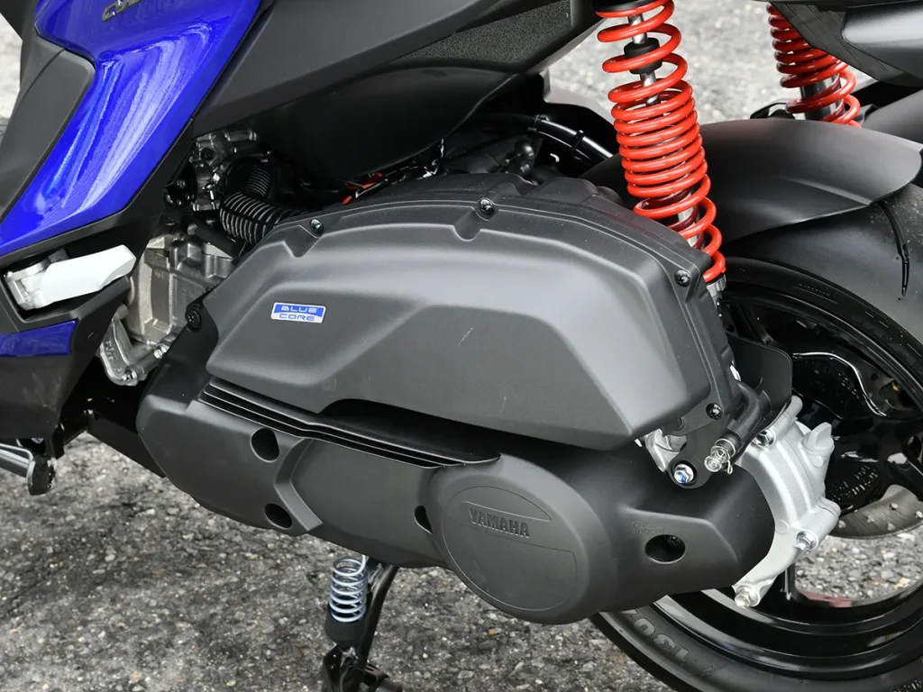 动力系统导入 VVA 可变汽门与 SMG 技术,结合专属调校的 CVT,发挥极佳性能。