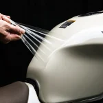 【開箱】最強隱形防護！ECHELON 摩托車專車專用 PPF 保護貼膜 ：耐跳石、抗 UV 且貼合後幾乎肉眼難辨
