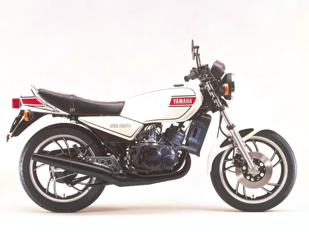 (圖片說明：經歷 40 多年依然擁有極高人氣的 RZ250，可以說是 Yamaha 的代名詞與傳奇車款。)