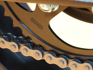 Honda CB400SF E-Clutch 概念车采用！中国链条大厂 CHOHO 是谁？80% 市占与 OEM 技术一次解析