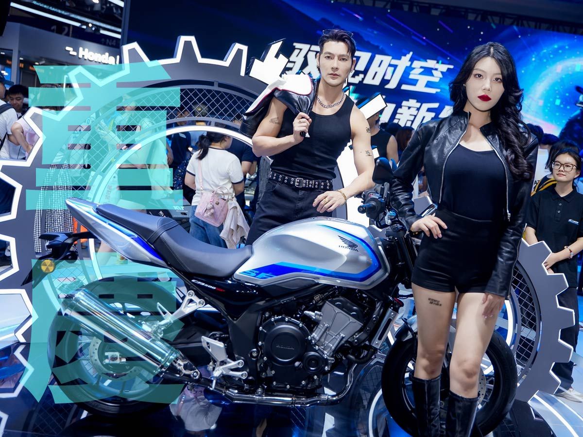 【独家再录】Honda CB500SF (CB400SF) 实车解析：大量现场照片直击座高着地性与骑姿！