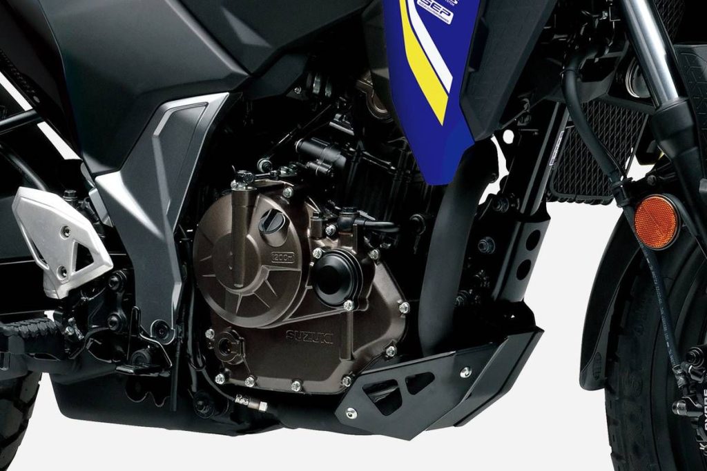 引擎最大馬力達 19kW (26PS) / 9,300rpm。同時也配備了 Suzuki 易啟動系統。