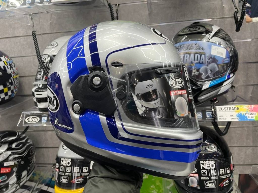 经典复古全罩 Rapide-Neo 推出全新参考出品彩绘。