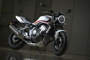獨家專訪｜2026 新型 Honda CB400SF 復活關鍵！沒有 VTEC 為何還能體驗兩段加速感？