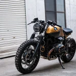 BMW R nineT Scrambler 改裝解析：Option719 × CVTVLIST × Yamashita Engineering，違和感美學的極致融合
