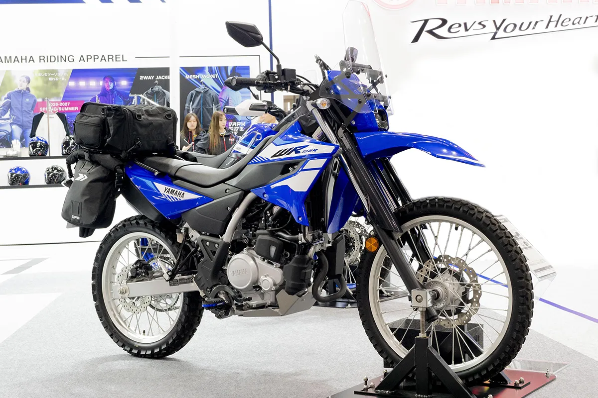 【2026東京車展實錄】Yamaha WR125R 原廠改裝全解析｜座高調整、長途旅行配件與最新展示套件整理