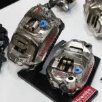 Brembo GP4-MotoGP 深度解析：传承 MotoGP 赛道科技的顶级一体式切削卡钳