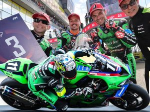 Team Kawasaki Webike Trickstar利曼24耐奪季軍！克服末段引擎故障登上EWC頒獎台