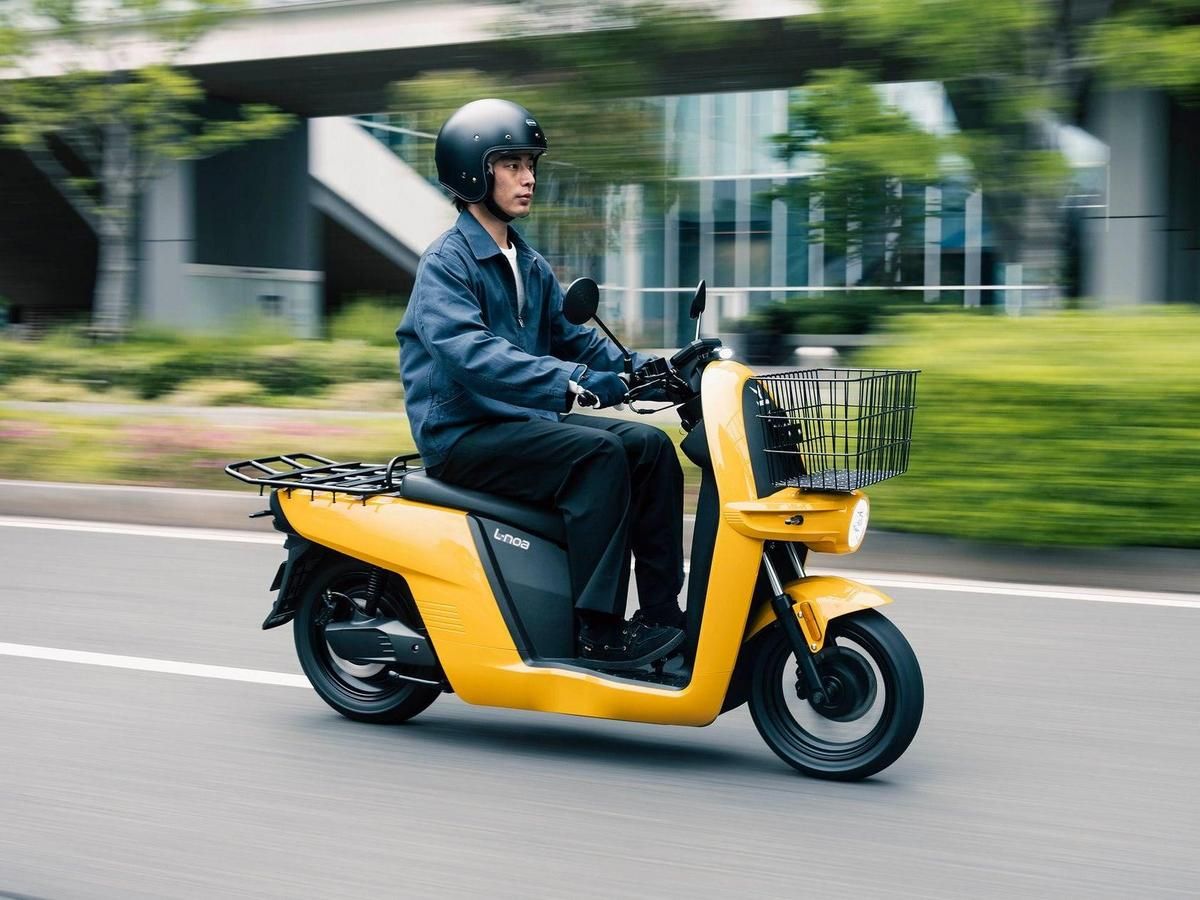 日本三崎未來電子推出配送專用電動機車「L-NOA」！155km長續航＋大容量載物對應新聞與外送業務