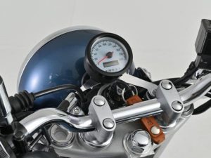 【新產品】Daytona VELONA Φ60電子式速度／轉速表登場！鋁合金機身整合多功能儀表　對應改裝車與復古車系