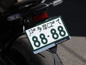 日本機車自選車牌制度2026上路！「7777、819」熱門號碼恐採抽籤制