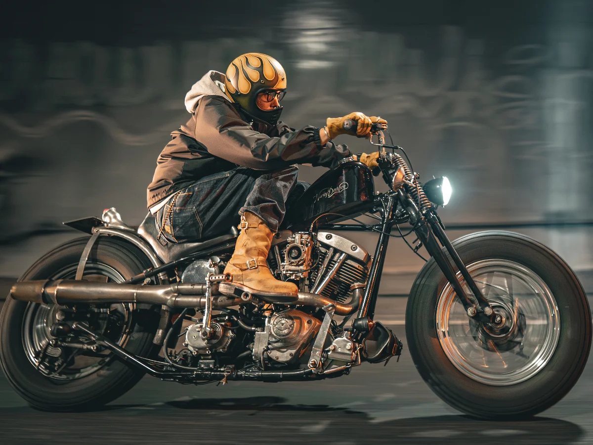 為了尋找兒子出生年份Sportster，最後卻愛上Shovelhead｜1974 Harley-Davidson FX1200 車主故事