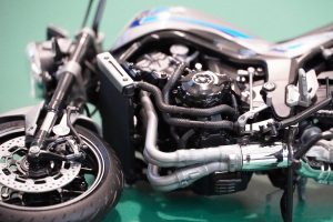 田宮 TAMIYA 1/12 Honda CB1000F 模型開發秘辛公開｜無膠水設計＋細節狂程度超乎想像