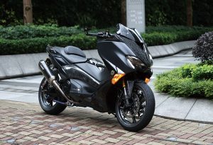 弯道极限大解放！TMAX 560升级17吋MFZ Racing锻铃与CNC尾担车主报告