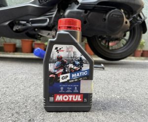 MOTUL【速克達專用】機油不是有加就好!為什麼白牌/黃牌大羊一定要認明「SCOOTER」專用油?