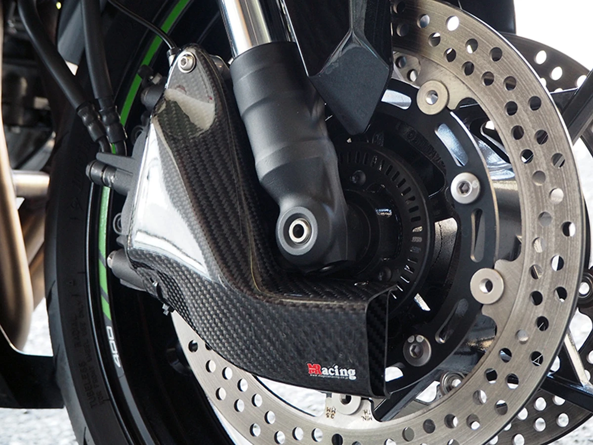 Magical Racing 推出 Ninja ZX-4R 用煞車卡鉗冷卻導風罩｜FRP・平織・綾織碳纖維 3 種材質可選