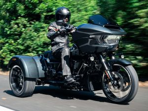 【新車試駕】大改款Harley-Davidson三輪車「Road Glide 3」騎乘體驗！後懸吊全面革新史上最大改款