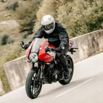 Triumph Thruxton 400 vs Tracker 400西班牙海外试驾｜Scrambler 400X车主两年骑乘视角真实评测