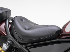 PLOT×G-craft ASIA「Rebel 250專用沙發座椅」｜加厚3至4cm蓬鬆緩衝×90年代鉚釘復古風格，終結長途騎乘屁股疼痛