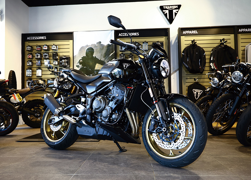 2026 Triumph Trident 800 引发巨浪的海王三叉戟