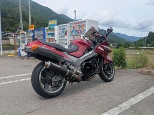 Kawasaki“ZZR1100/ZX-11”车主评价｜1997年式旗舰旅行车×低中转速轻松加速×高速巡航舒适，传奇名车真实心得【Webike爱车精选】