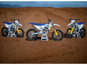 【新车】Husqvarna 2027年式越野9款登场！白色车架×瑞典配色×APP引擎调整，日本7月发售