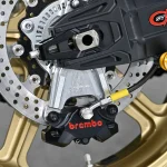 STRIKER“Z900RS/CAFE用G-STRIKER铝合金切削后卡钳座”！支援Brembo 2活塞×下置式固定座×黑色/银色两色