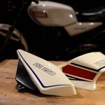 【老車翻新】二行程經典重生！Y’S GEAR 推出 1980 Yamaha RZ250 原廠復刻版側蓋與車尾殼套件