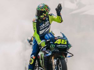 Valentino Rossi退役后首骑YZR-M1！Goodwood Festival of Speed重返古德伍德×与Lando Norris同台×2020年款M1爬坡赛