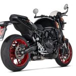 【新產品】Akrapovič「GSX-8S/R/T/TT（2025-2026年式）日本政府認證全段排氣管」！下置式×輕量化2.2kg×9500rpm+1.8kW×原廠側箱對應