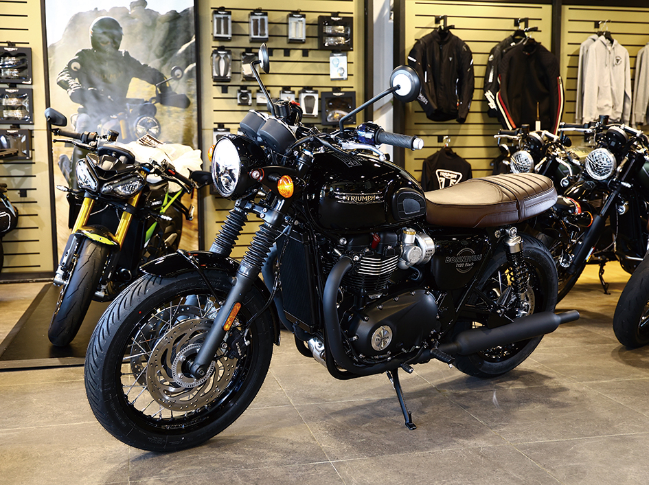 2026 Triumph Bonneville T120 Black 经典英伦风的完美演化