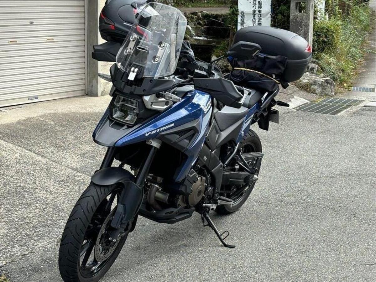 Suzuki“V-Strom 1050（1050cc）”车主评价｜向往大型冒险换购×挡风绝佳小雨不穿雨衣×市区骑乘最糟缺点×越野胎改装计画【Webike爱车精选】