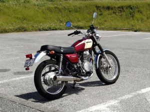 Honda「CB400SS（397cc）」車主評價｜400cc街車最輕量×氣冷單缸鋼絲輪框×原廠零件半數停產缺點×18吋鋁框/Moriwaki排氣管改裝計畫【Webike愛車精選】