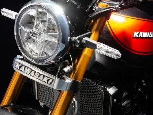 【新產品】ARCHI「2026年式Z900RS SE用銘牌套組」預購開始！行車記錄器專用支架對應×BIG龍頭標誌×9月上旬出貨