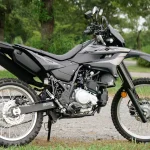 【試乘】Yamaha「WR125R Low」座高降低70mm！Y’s Gear低座高座墊×低座高連桿×腳踏著地感大幅改善，越野初學者推薦
