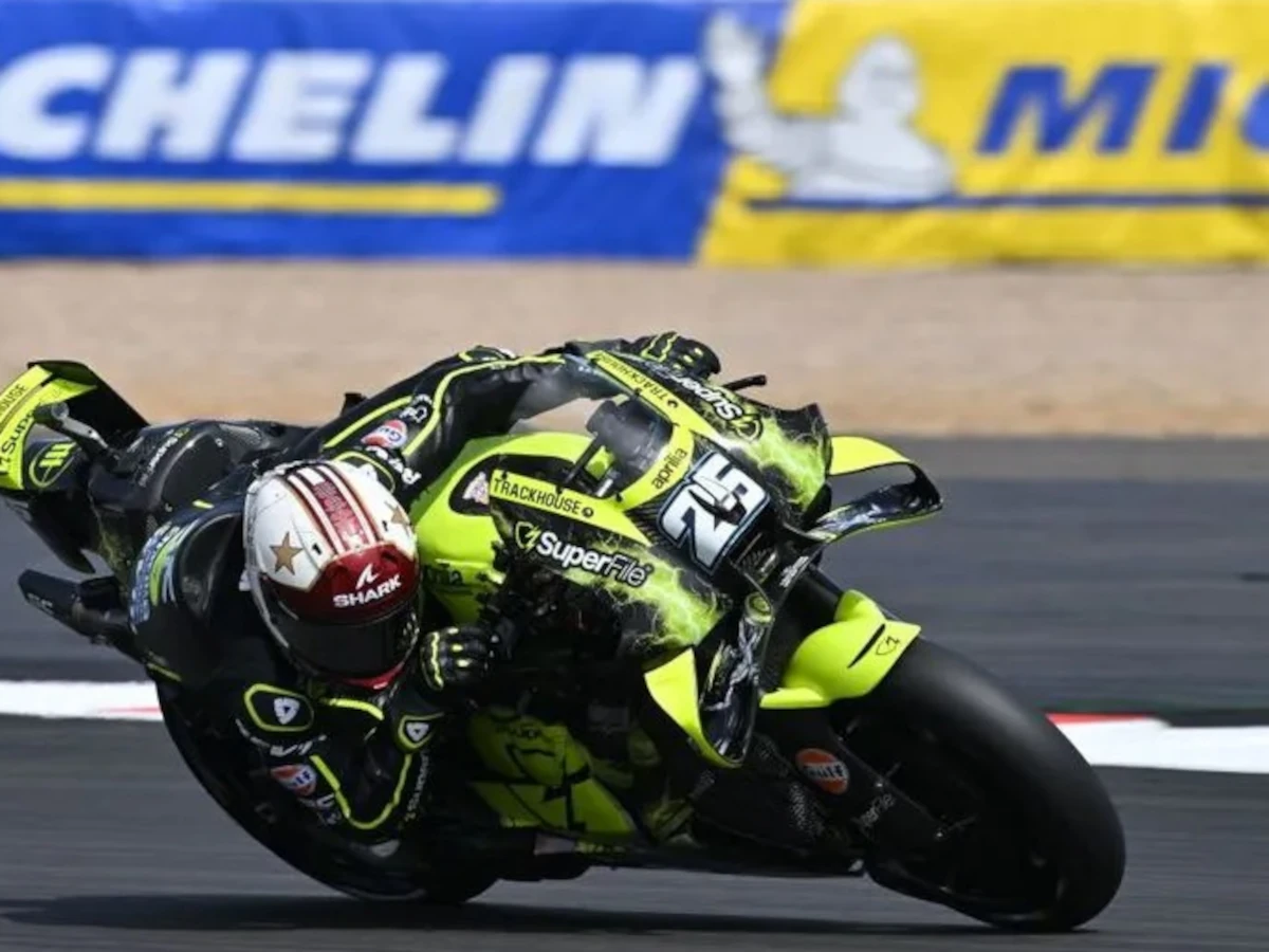 【MotoGP英國站】Raúl Fernández奪本季首冠!Aprilia包辦正賽頒獎台×小椋藍衝刺賽亞軍正賽摔車×馬丁刷新單圈紀錄