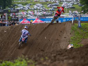 【AMA-MX第9站】Jett Lawrence逆轉奪回積分榜首！Hunter Lawrence摔車退賽×兄弟冠軍爭奪戰×Honda創尤納迪拉11勝紀錄