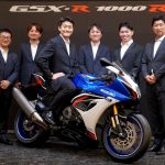 【深度解析】Suzuki“GSX-R1000R”2027年式开发说明会！微米级加工精度×Smart TLR×碳纤维定风翼，实质速度超越前代