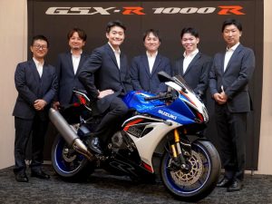 【深度解析】Suzuki「GSX-R1000R」2027年式開發說明會!微米級加工精度×Smart TLR×碳纖維定風翼,實質速度超越前代
