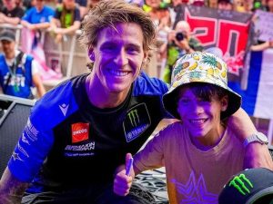 【MotoGP英国站】Two Wheels for Life慈善活动“GP of Champions”募得史上最高23.4万欧元！全数支援非洲偏远医疗运输