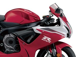 【海外新车】Suzuki“GSX-R600/GSX-R750”2027年式北美发表！40周年纪念涂装×Brembo卡钳×SHOWA BPF，12,499美元起