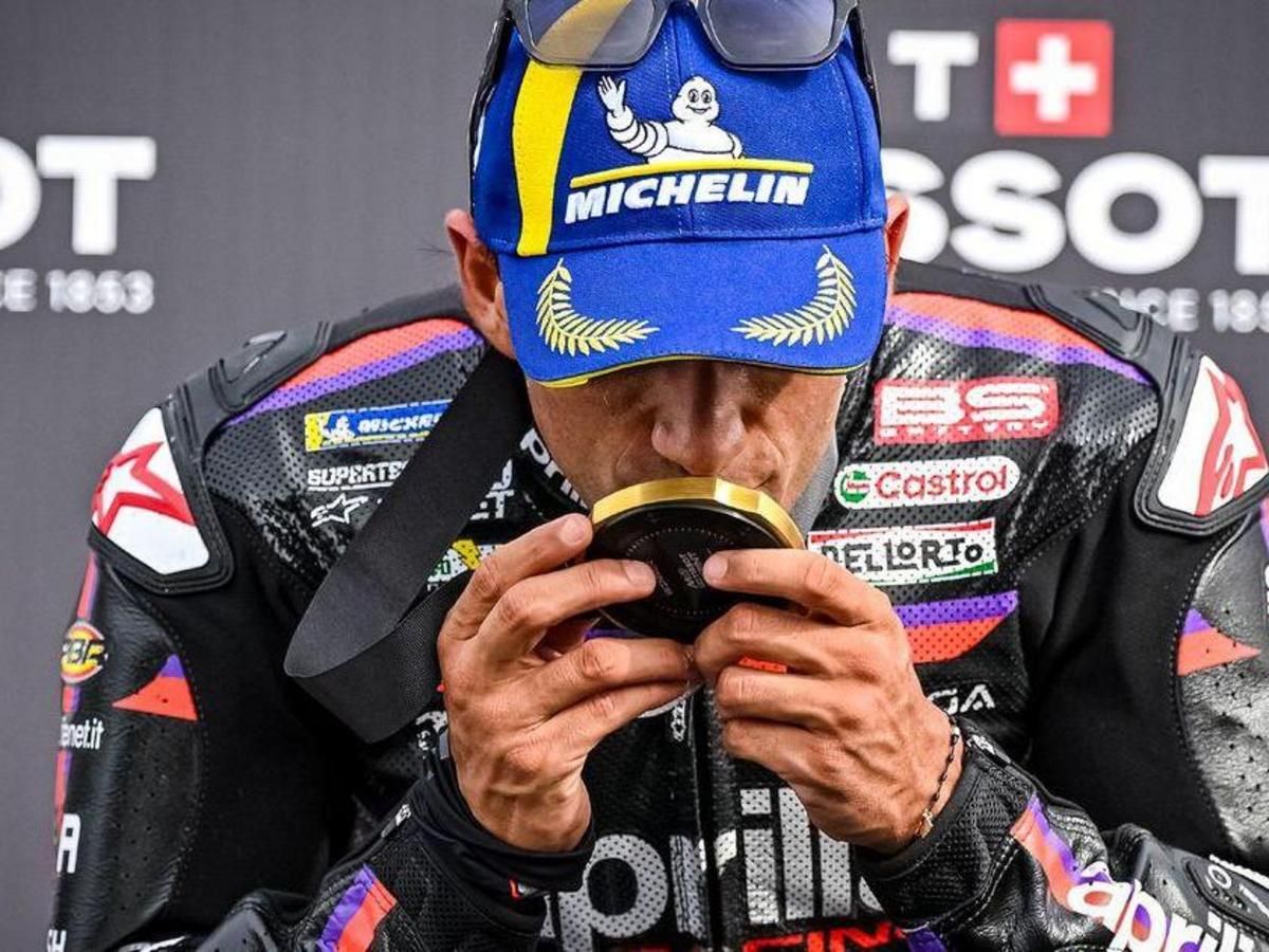 【MotoGP英國站衝刺賽】Jorge Martin奪冠×小椋藍第二×Bezzecchi第三！Aprilia史上首次衝刺賽1-2-3