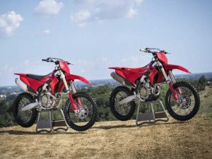 【新車】Ducati「Desmo250 MX」2027年式發表！Desmo引擎最高15,000rpm×循跡控制系統×249.3cc水冷單缸×座高955mm