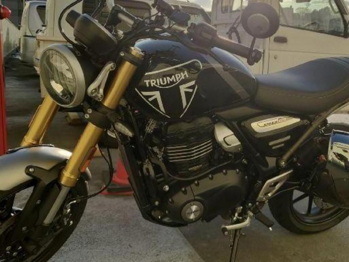 Triumph“Speed 400（400cc）”车主评价｜学生时代后重返骑士×直觉选车×好骑不重×日常通用【Webike爱车精选】