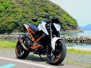 KTM「250 DUKE（250cc）」車主評價｜通勤到山道旅遊全用途×外觀靈活優點×著地性稍差缺點×進口車機油保養注意×腳踏後移改裝計畫【Webike愛車精選】