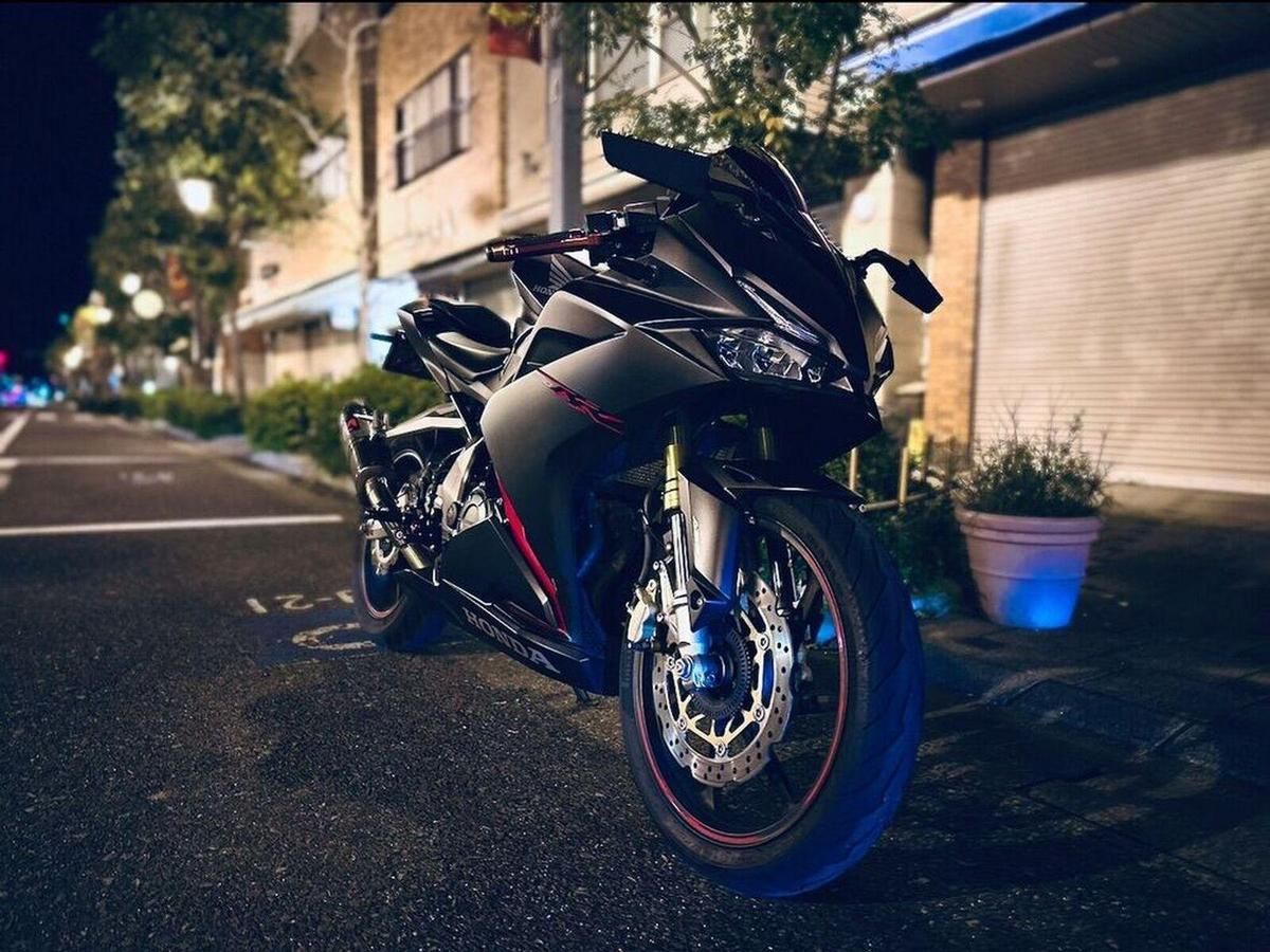 Honda「CBR250RR MC51（250cc）」車主評價｜ZX-25R比較後選擇×Akrapovič全段排氣管×油耗30km/L×ECU重新編寫計畫【Webike愛車精選】