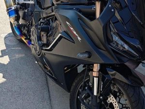 Honda「CBR650R（650cc）」車主評價｜四缸聲浪通勤購入×ZX-6R/YZF-R7/R9比較×6000轉震動缺點×Hyperpro/Brembo改裝計畫【Webike愛車精選】